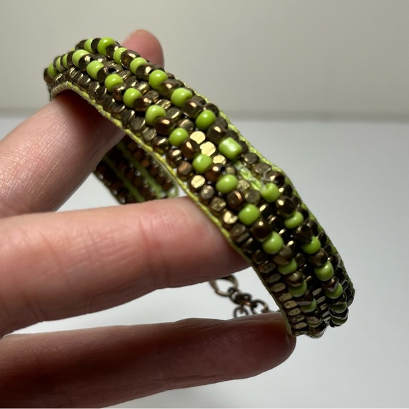 Green and gold beaded bracelet - Picture 2 of 3